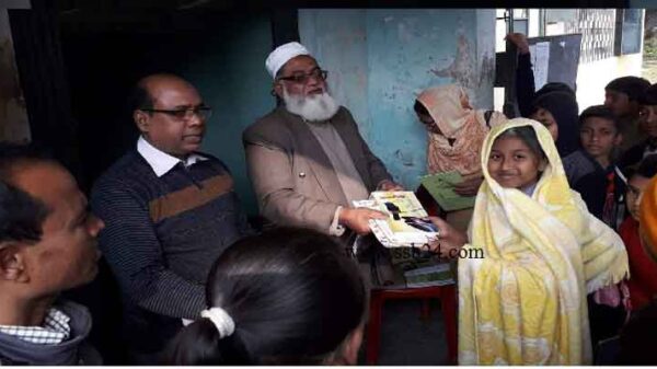 বড়াইগ্রামের সাংবাদিক কণ্যা দিঘী অভিনয়ে জেলার প্রথম