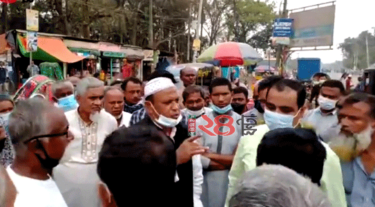 নাটোরে গণকবর ও মজা পুকুর ভরাট কাজ বন্ধ করে দিয়েছে প্রশাসন